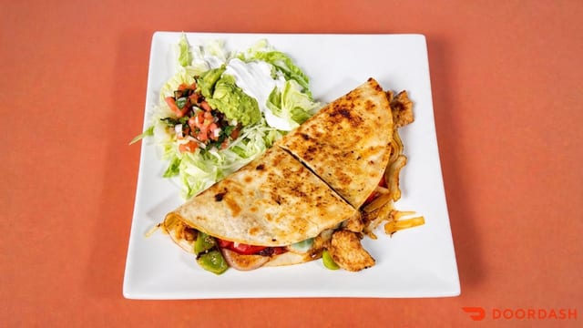 (D) FAJITA QUESADILLA.