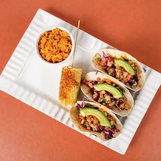 (L) Tacos de Camaron