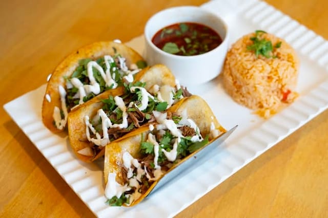 (D) BIRRIA TACOS.