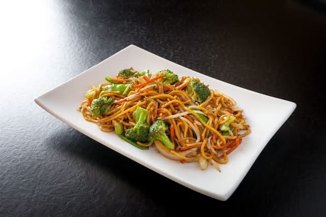(C) Lo-Mein.