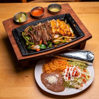 (D) FAJITA DUO*