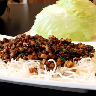 GF CHICKEN LETTUCE WRAPS